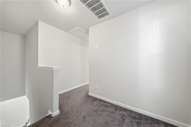 1925 Sparrow RD, Chesapeake, VA 23320