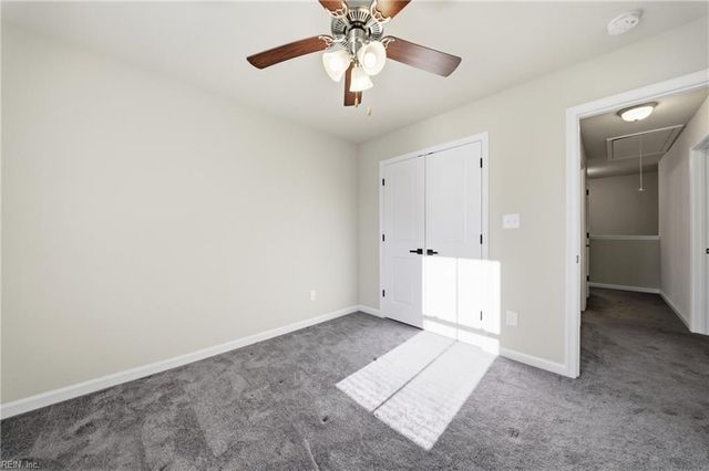 1925 Sparrow RD, Chesapeake, VA 23320