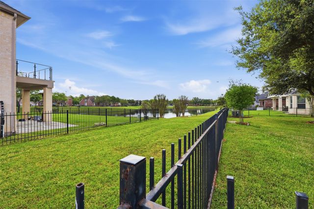 20022 Glen Lake Drive, Spring, TX 77388