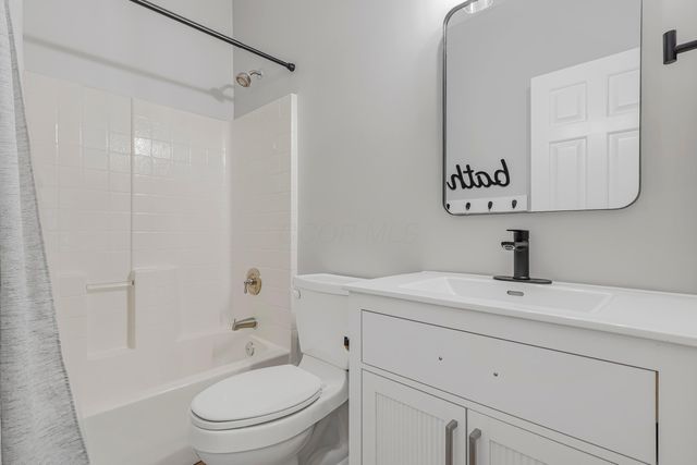 5876 Jaycox Road, Galena, OH 43021