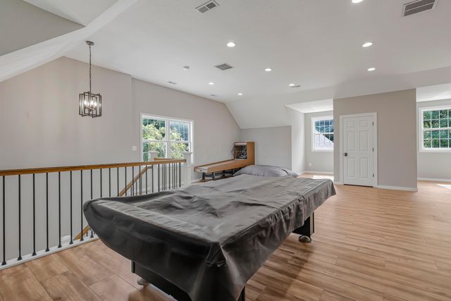 5876 Jaycox Road, Galena, OH 43021