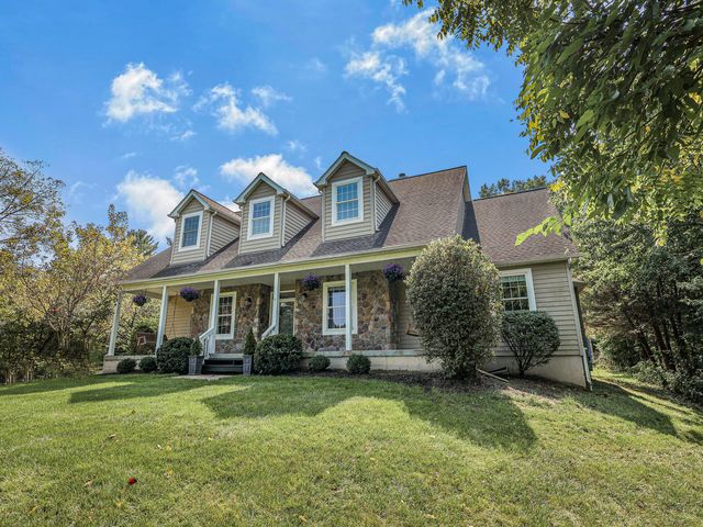 5876 Jaycox Road, Galena, OH 43021