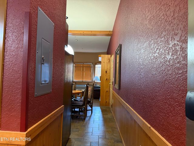 1424 Old Knoxville Hwy 11003,5, Sevierville, TN 37876