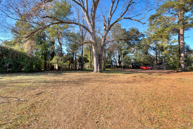 32 S Blanding Street, Sumter, SC 29150