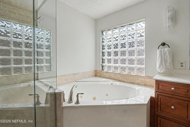 7827 CYPRESS POINT Court, Jacksonville, FL 32256