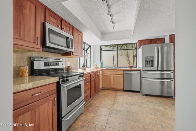 7827 CYPRESS POINT Court, Jacksonville, FL 32256
