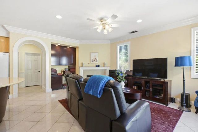 6056 Paseo Pradera, Carlsbad, CA 92009