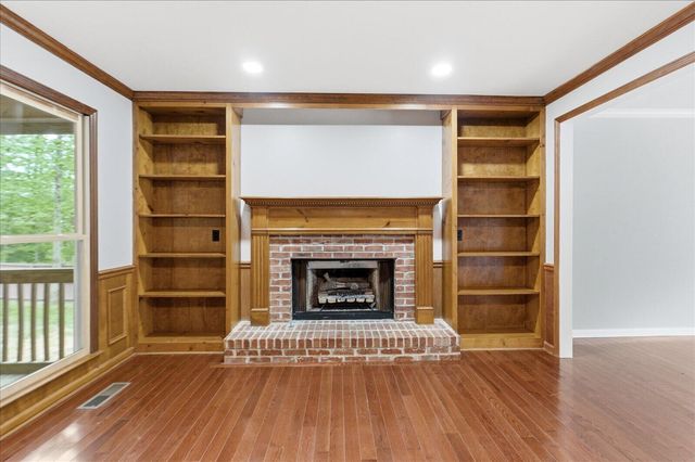 2324 Woodlair Way, Signal Mountain, TN 37377