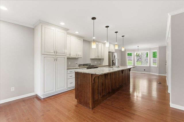 2324 Woodlair Way, Signal Mountain, TN 37377