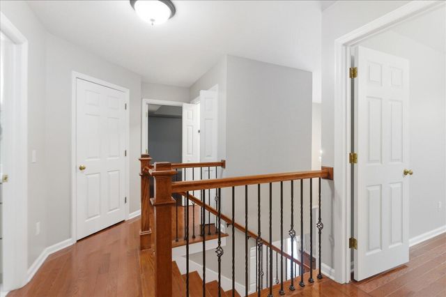 2324 Woodlair Way, Signal Mountain, TN 37377