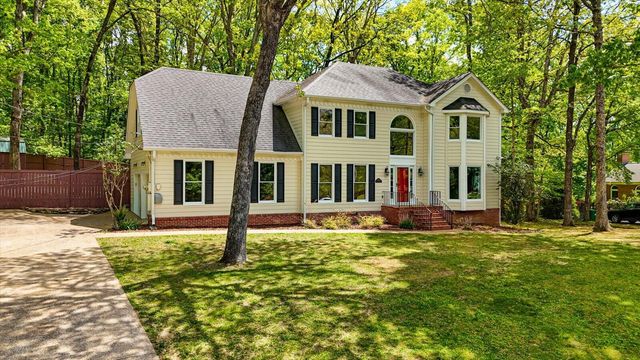 2324 Woodlair Way, Signal Mountain, TN 37377