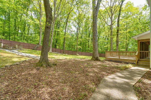 2324 Woodlair Way, Signal Mountain, TN 37377