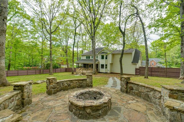 2324 Woodlair Way, Signal Mountain, TN 37377