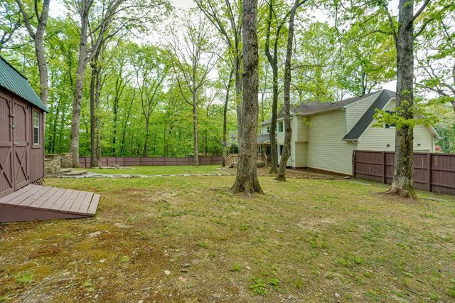 2324 Woodlair Way, Signal Mountain, TN 37377