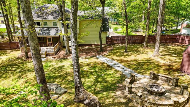 2324 Woodlair Way, Signal Mountain, TN 37377