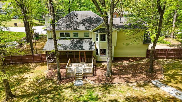 2324 Woodlair Way, Signal Mountain, TN 37377
