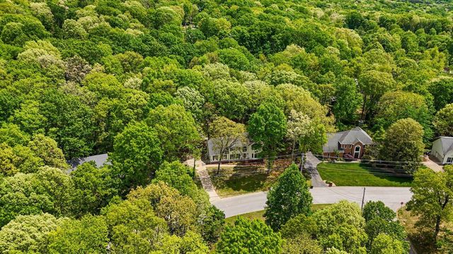 2324 Woodlair Way, Signal Mountain, TN 37377