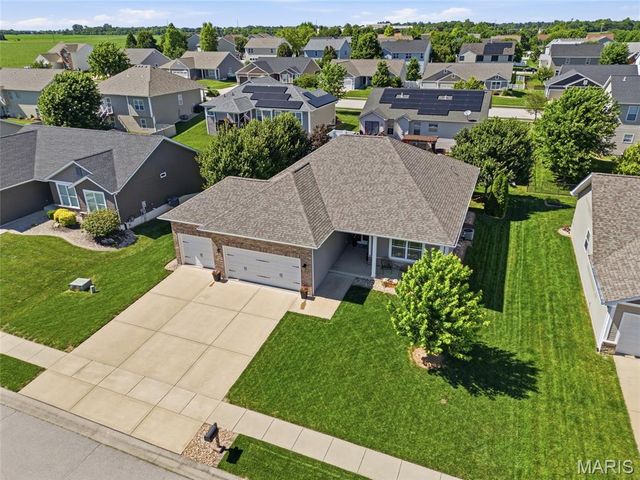 608 Willowbrook Way, O'fallon, IL 62269