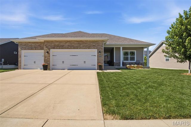608 Willowbrook Way, O'fallon, IL 62269