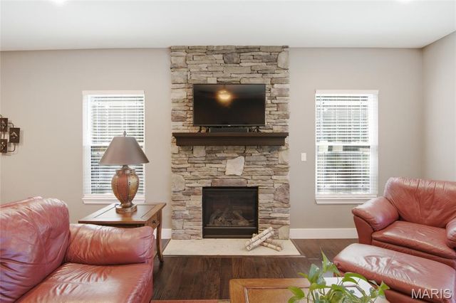 608 Willowbrook Way, O'fallon, IL 62269