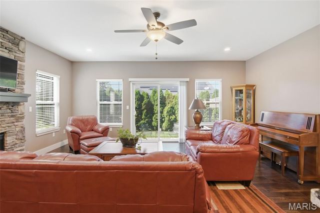 608 Willowbrook Way, O'fallon, IL 62269