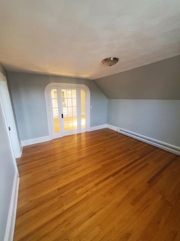 459 High Street 3rd Flr, Cumberland, RI 02864