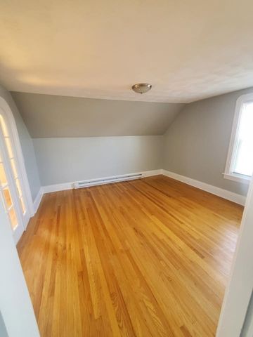 459 High Street 3rd Flr, Cumberland, RI 02864