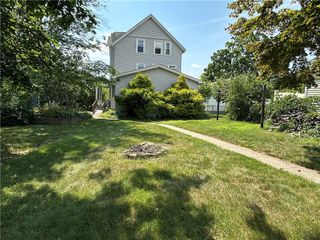 459 High Street 3rd Flr, Cumberland, RI 02864