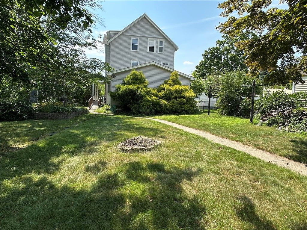459 High Street 3rd Flr, Cumberland, RI 02864