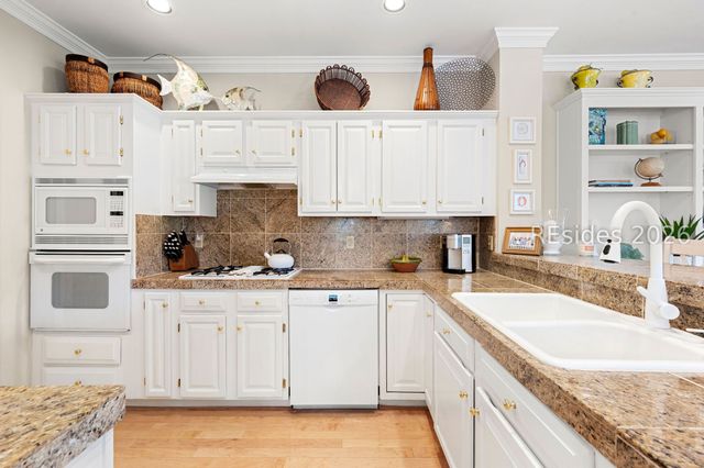26 Plantation Homes Dr, Daufuskie Island, SC 29915