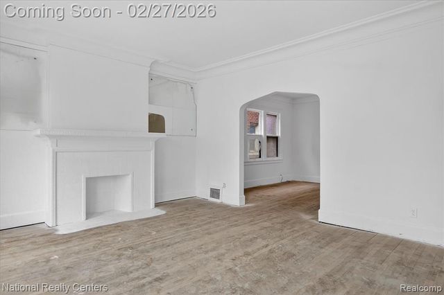 3351 W Grand Street, Detroit, MI 48238