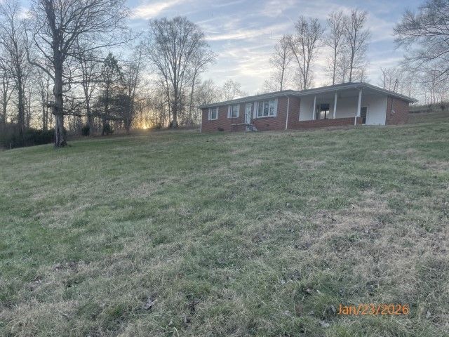 1036 Wiggs Branch Rd, Erin, TN 37061