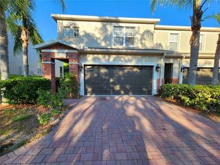 1427 HILLVIEW LANE, Tarpon Springs, FL 34689