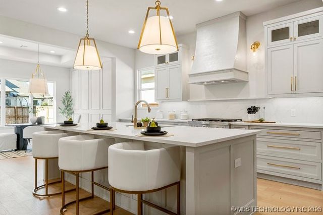 12036 S Vandalia Avenue E, Tulsa, OK 74137