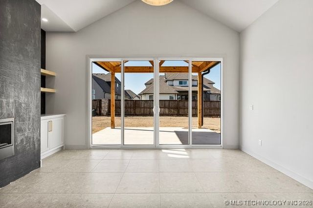 12036 S Vandalia Avenue E, Tulsa, OK 74137