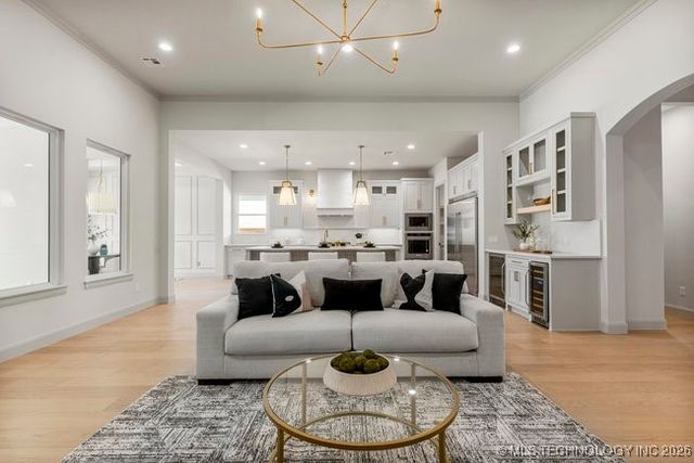 12036 S Vandalia Avenue E, Tulsa, OK 74137