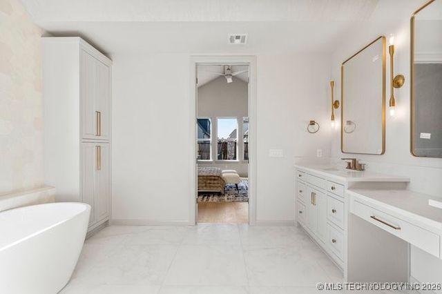 12036 S Vandalia Avenue E, Tulsa, OK 74137