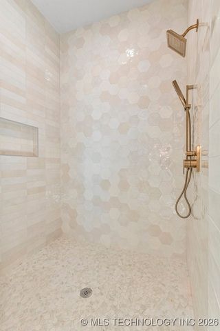 12036 S Vandalia Avenue E, Tulsa, OK 74137