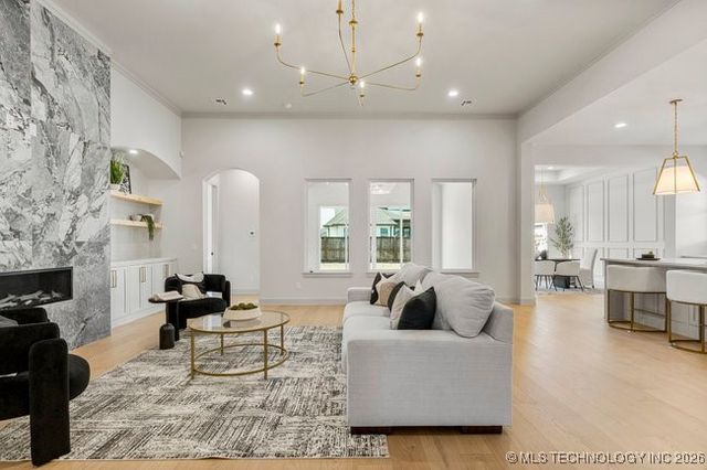 12036 S Vandalia Avenue E, Tulsa, OK 74137