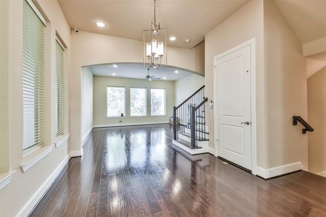 4014 Barnes Street, Houston, TX 77007