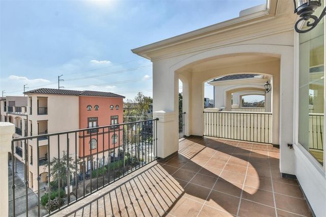 4014 Barnes Street, Houston, TX 77007
