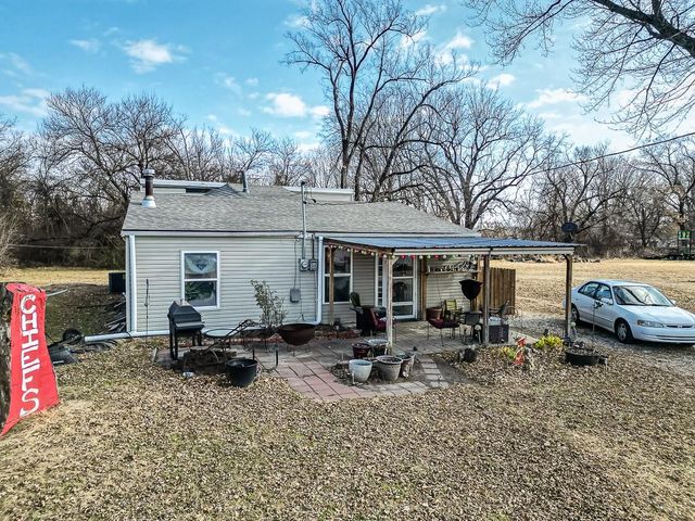 329 S 64th Street, Kansas City, KS 66111