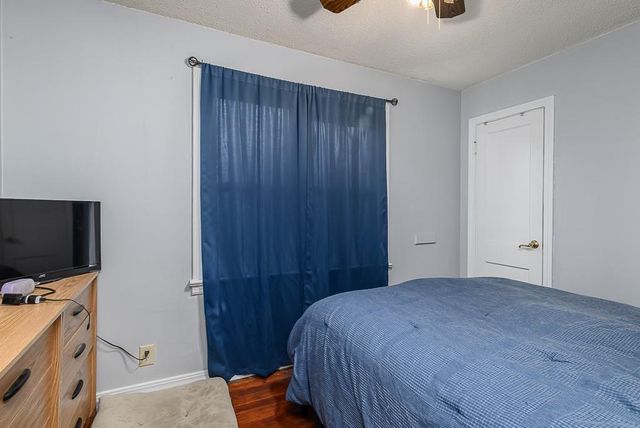 329 S 64th Street, Kansas City, KS 66111