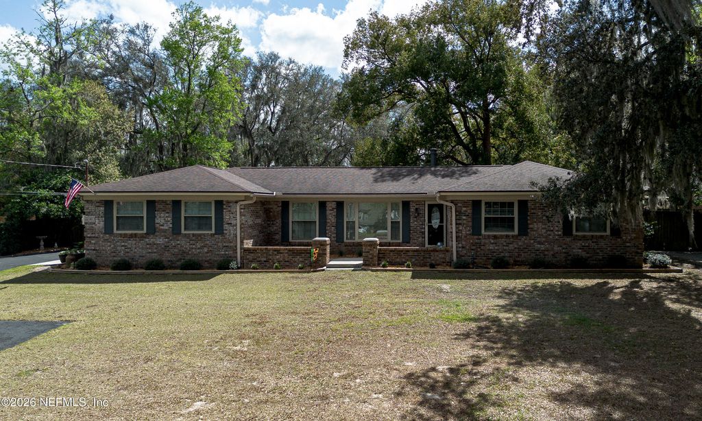 194 ALDERSGATE Street, Green Cove Springs, FL 32043