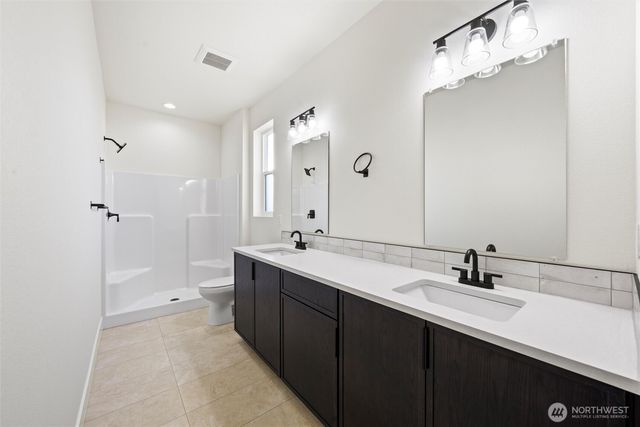 1209 E Mt Hood Street, Othello, WA 99344