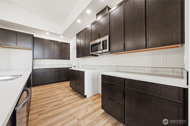 1209 E Mt Hood Street, Othello, WA 99344