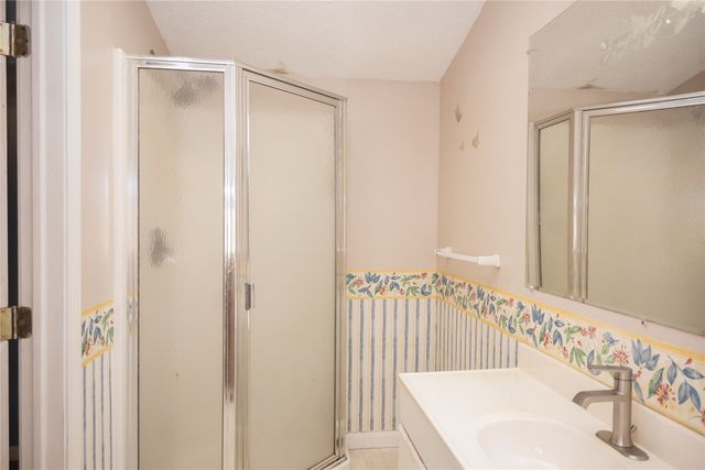 2074 ASHEBORO Drive, Millcreek, PA 16510