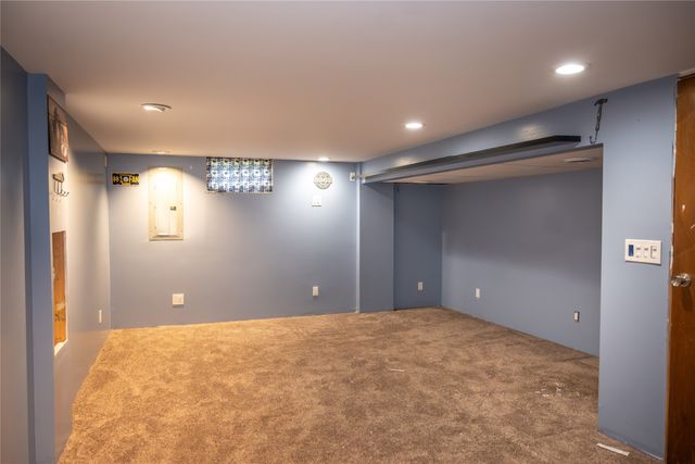 2074 ASHEBORO Drive, Millcreek, PA 16510
