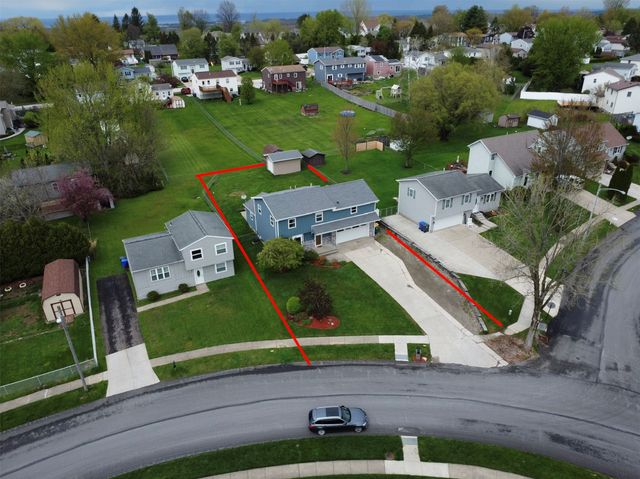 2074 ASHEBORO Drive, Millcreek, PA 16510