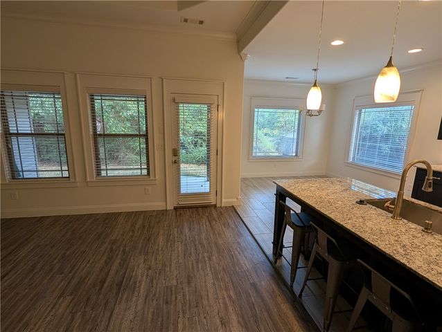 1918 S Garland Avenue, Fayetteville, AR 72701